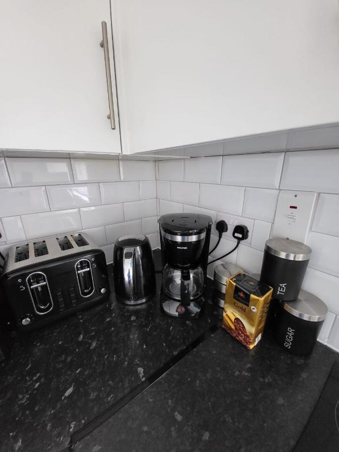 Delight Apartment, Close To Excel, Airport & O2! Апартаменты *