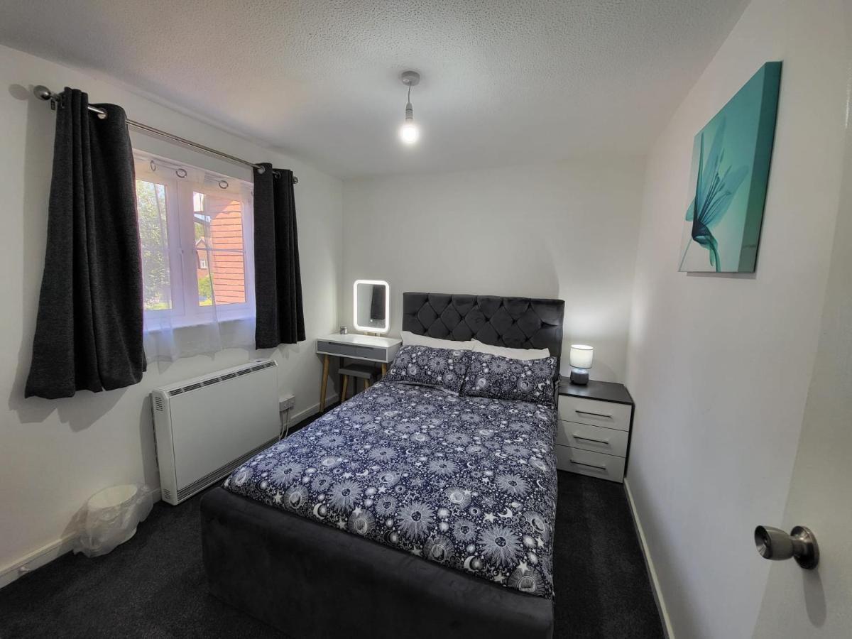 Delight Apartment, Close To Excel, Airport & O2! Апартаменты