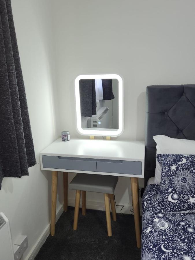 Delight Apartment, Close To Excel, Airport & O2! * Лондон